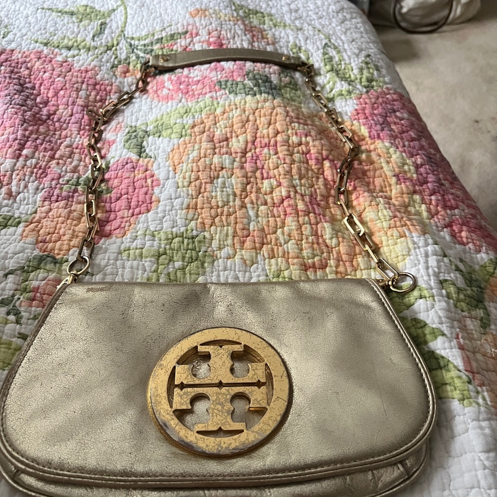 Tory Burch Gold Shoulder Bag with Logo Medallion